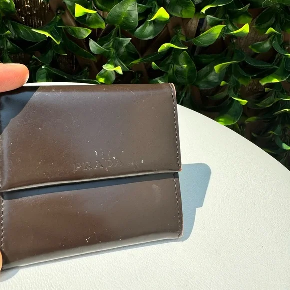 Prada mini chocolate brown coin pouch - Picture 10 of 10